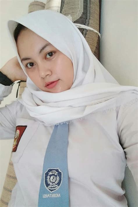 rebecca viral xxx|Ngentot Rebecca Siswi SMA Bandung viral Pakai Baju Jilbab。